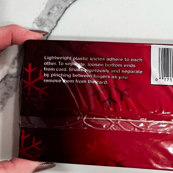 Old World Santa Christmas Tree Tinsel Icicles - Picture 8 of 10